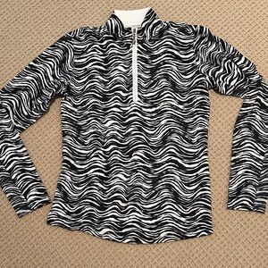 Black and White Patterned Women's Top